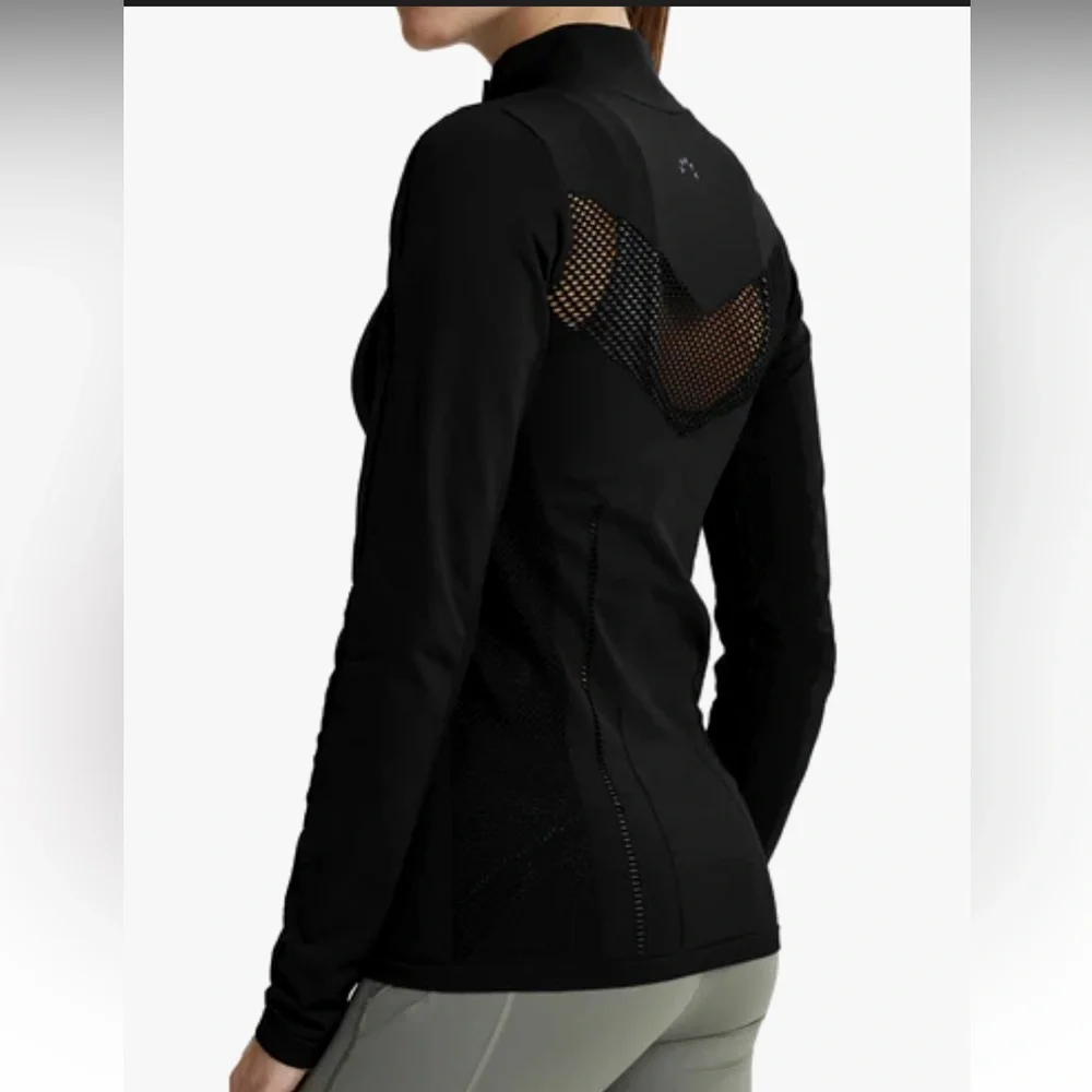 Varley | size xxs/xs | black poinsetta jacket